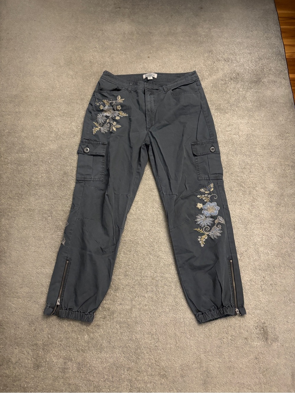 Sundance Dark Gray Cargo Joggers with Floral Embroidery